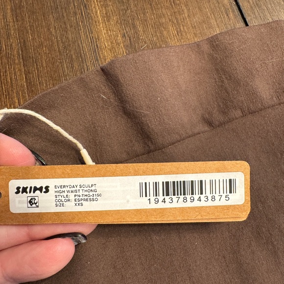 SKIMS Everyday Sculpt High Waist Thong Bundle 4 Pack XXS Bronze/Espresso NWT - Picture 6 of 6